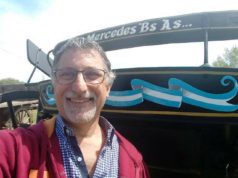 Entregan premio literario a Fernando Pachiani