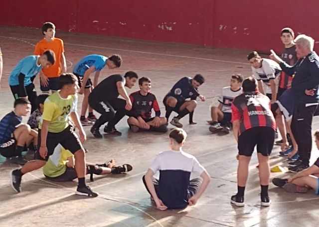 Handball Club Atlético Independiente - Chivilcoy