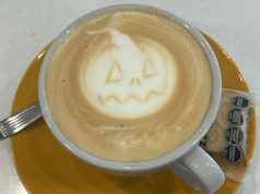 Café Martínez de Mercedes se viste de Halloween con decoración y regalos para niños