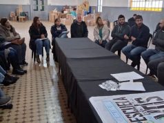 Mesa de trabajo con directivos de escuelas secundarias para fortalecer el sistema educativo