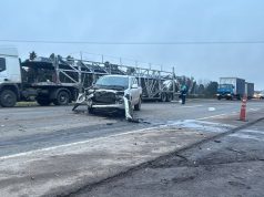 Fuerte choque entre una camioneta y un auto en el km 100 sobre la Ruta 5