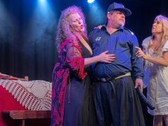 Sátira y humor negro en el Teatro Argentino: llega una renovada versión de «El Marqués de Sade» con entrada gratuita