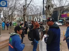 El MTE de Mercedes se movilizó frente al Banco Nación contra el recorte del programa «Volver al Trabajo»