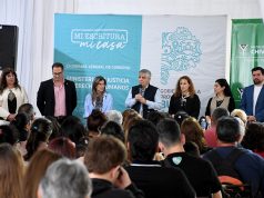 El intendente Britos acompañó a 209 familias de Chivilcoy que firmaron las escrituras de sus viviendas