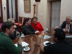El intendente Ustarroz recibió a las nuevas autoridades de la Sociedad de Fomento del barrio Mitre
